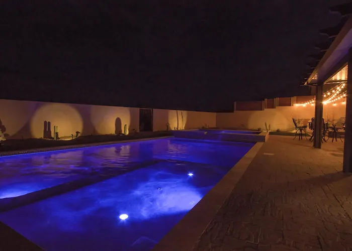 Sunset Oasis 7 Bedroom Family Vakantiehuis Lake Havasu City