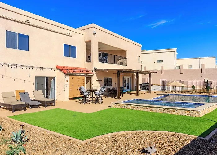 Sunset Oasis 7 Bedroom Family Lake Havasu City