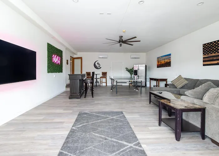 Sunset Oasis 7 Bedroom Family * Lake Havasu City