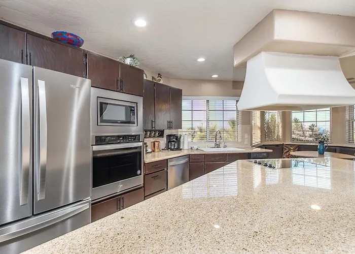 Sunset Oasis 7 Bedroom Family *