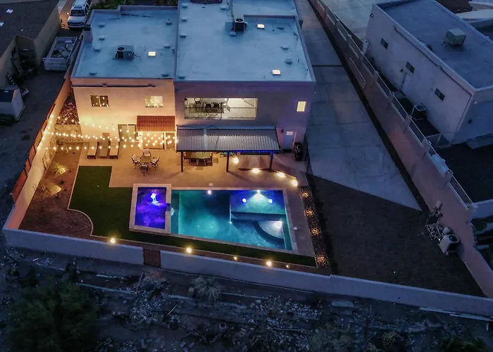 Sunset Oasis 7 Bedroom Family * Lake Havasu City